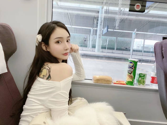 迪拜模特陪游